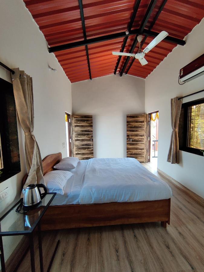 Roy's Nature Nest - Farm Near Malshej Ghats *
